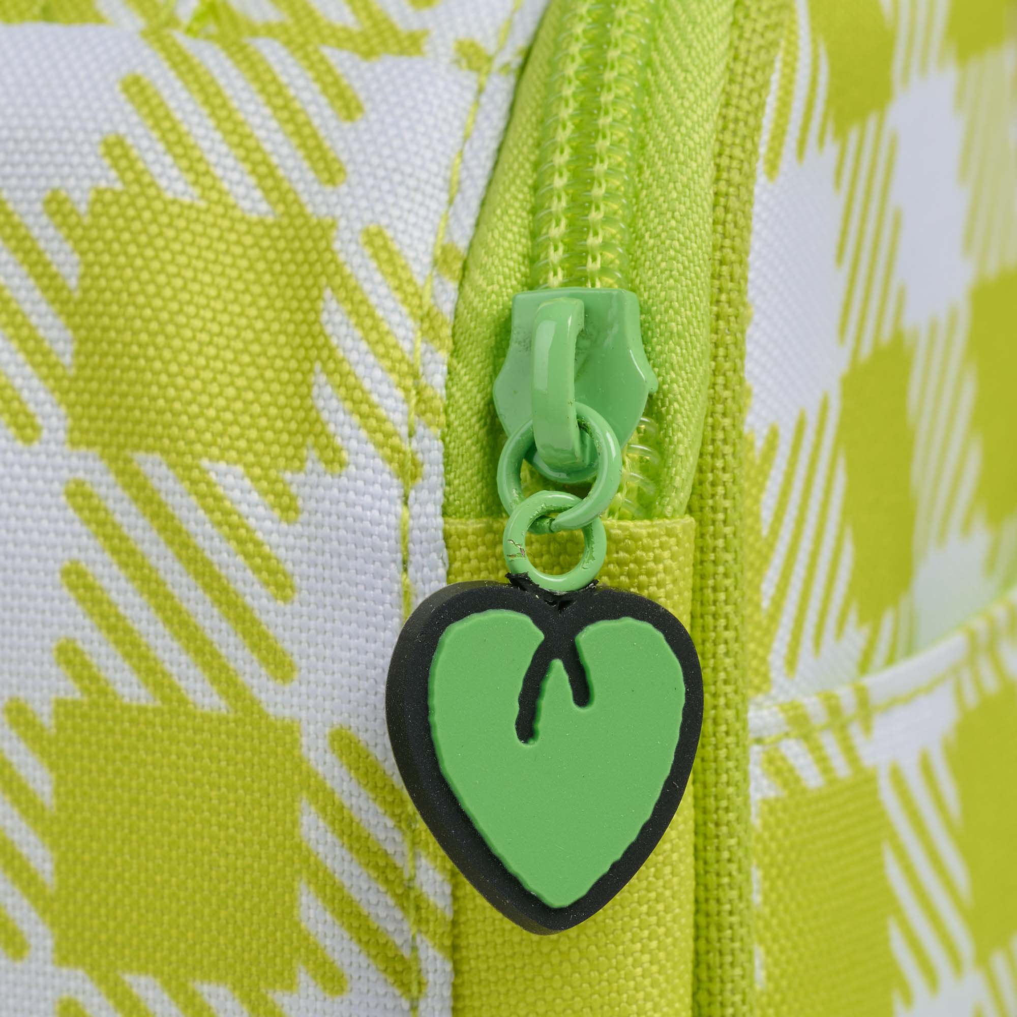 00028032-Z.jpg